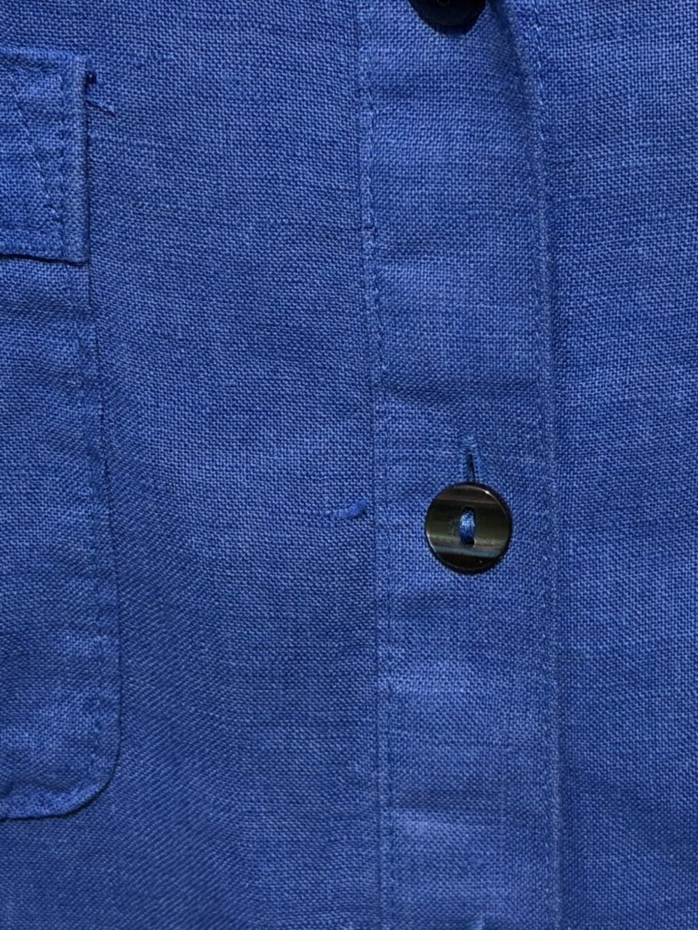 Chico's No-Iron Linen Button-Down Shirt (Dual Front Utility Pockets) - Picture 8 of 16